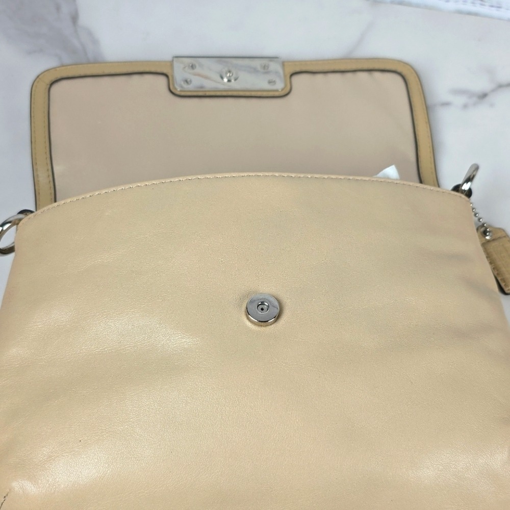 COACH KRISTIN SHOULDER BAG BEIGE CREAM  CROSSBODY‎ SMALL PURSE GUC - Picture 8 of 13